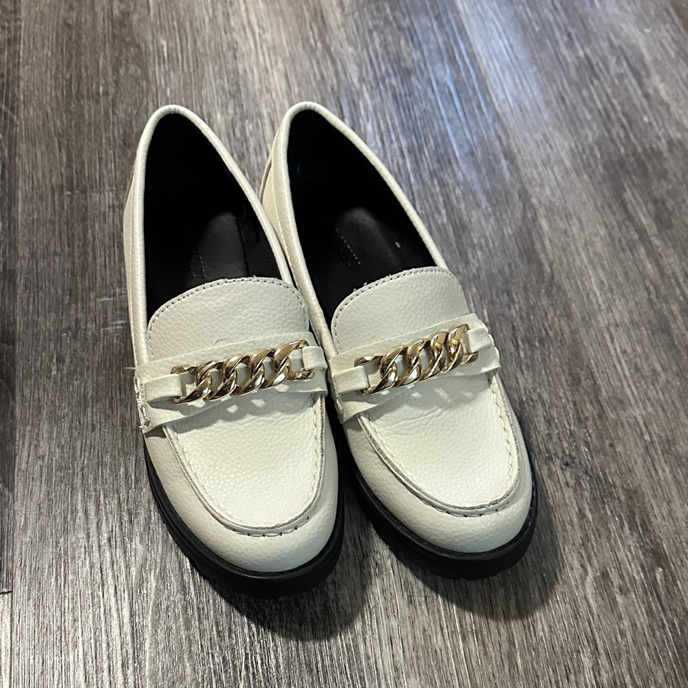 Old Navy Cream Loafers with Gold Accent